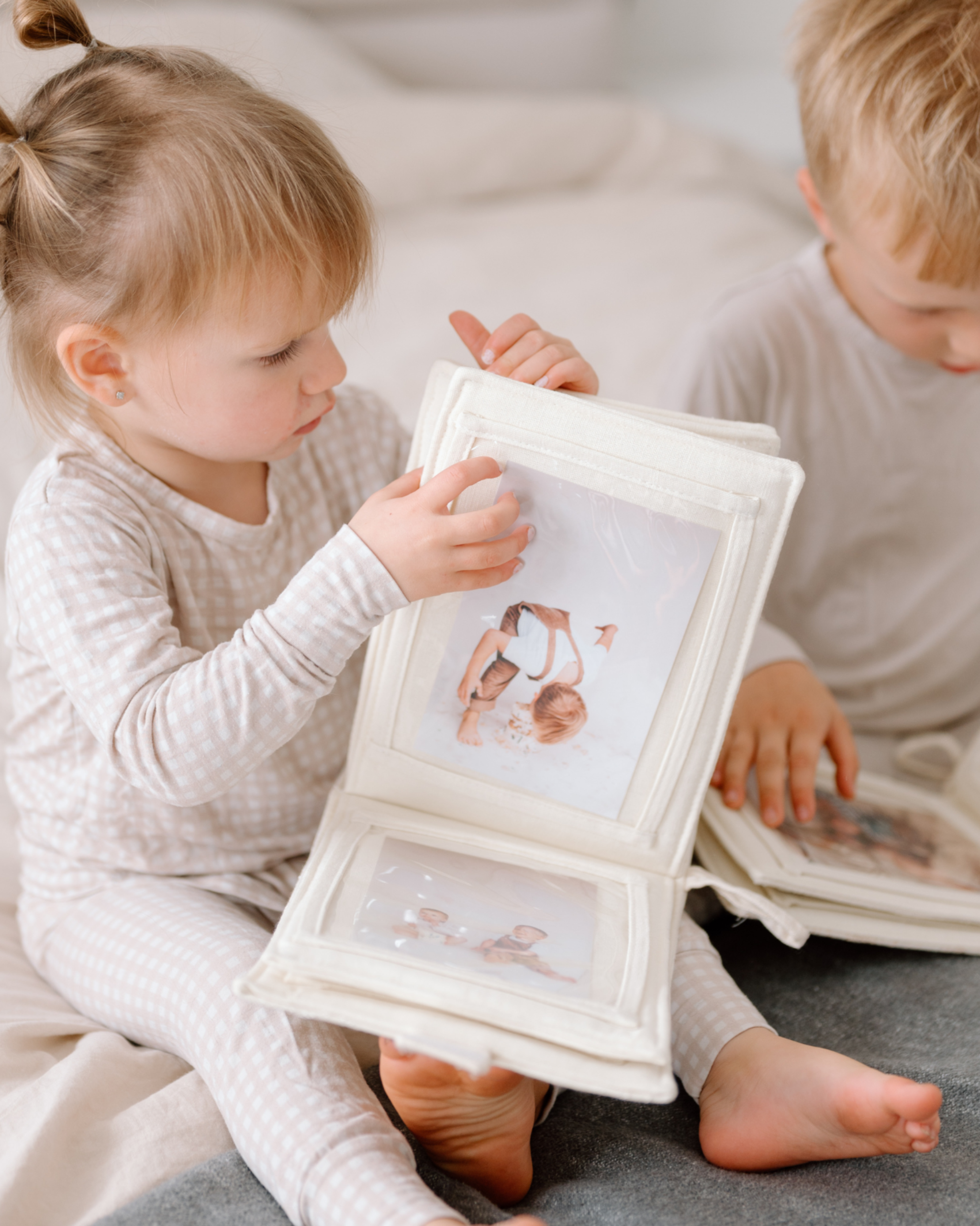 Cuddle Book Álbum de Fotos Black – The Cotton Lane - Imagen 3
