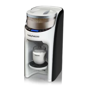Máquina automática Formula Pro Advanced Baby Brezza para preparar biberones de fórmula infantil con temperatura ajustable.